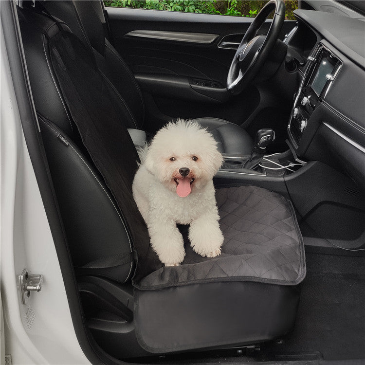 Front seat cover in the car – grey