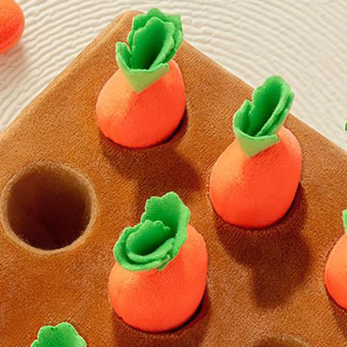 Carrot Patch Puzzle Toy – Snuffle Game for Dogs & Puppies