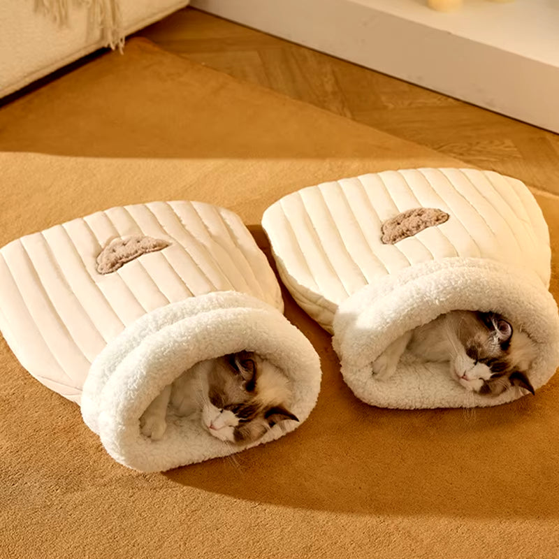 Cat sleeping bags in two sizes